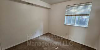 1020 NE B St Gallery 12