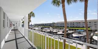 104 Paradise Harbour Boulevard unit: 203 Gallery 7