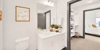 The Ellis Gallery 10