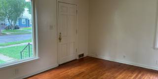 2 Bedroom Single Family Home with detached garage Gallery 7