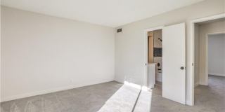 1436 N Jones Boulevard Gallery 14