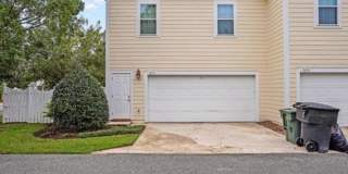 Three Bedroom Townhome in Southwood Gallery 32