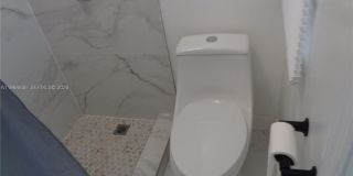 2060 SE 14th St Gallery 13