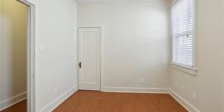 220 S MURAT Street Gallery 10