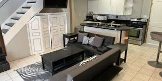 116 12th unit: Front Gallery 1