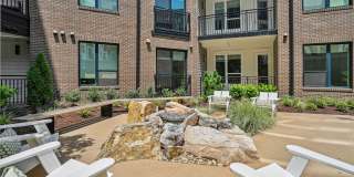 Solis Midtown Gallery 11