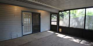 Beautiful 3 Bed 2 Bath Home in Tyler's Azalea District Gallery 34