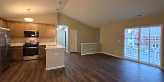 Chestnut - 2Br/2Ba Rental Home - Second Floor Gallery 6