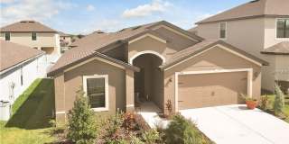 Gorgeous 4-Bedroom, 2-Bathroom in Riverview Gallery 1