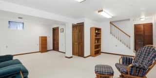 1522 POWELLS TAVERN Place Gallery 38