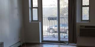 48-82 37th Street unit: 2Nd Fl 48-82 37th Street unit: 2Nd Fl Gallery 1