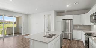 Updated 2 Bed / 2 Bath Corner Condo in Parker – Ground Level Convenience! Gallery 1