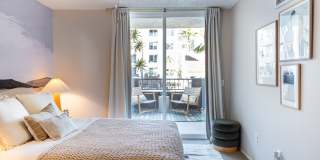 Veranda La Jolla Gallery 11