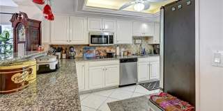 4821 S Landings Drive unit: 106 Gallery 1