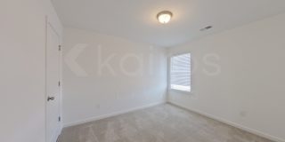 100 English Oak Ln Gallery 16
