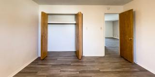 Spacious 2 Bedroom with Private Balcony! Gallery 53