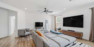 *COMING SOON* Kitchen Lovers Dream – Tons of Cabinet Space & Included Appliances! Gallery 9