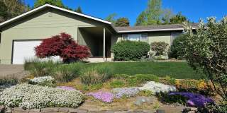 Single Family Home in NE Grants Pass with RV Parking Gallery 1