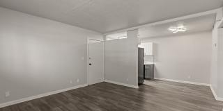 Crossings at Midtown Gallery 89