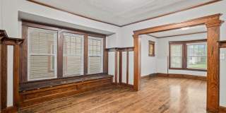 Oakland Upper Flat near campus Gallery 4