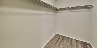 Very Nice 3 Bedroom 2 Bath Home in Yukon Schools. Gallery 11