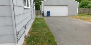Two Story Single Family House with 2.5 Car Garage Gallery 3