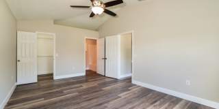 2897 Grayton Street Gallery 7