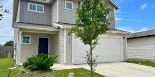 Spacious 3 Bedroom Home with Loft in Converse Near Judson ISD Gallery 3