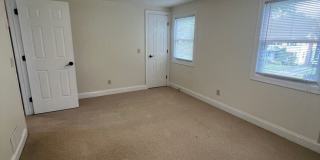 3 Bedroom, 2 Bathroom Single Family House near College Town, the U of R, and Strong Memorial Hospital. 3 Bedroom, 2 Bathroom Single Family House near College Town, the U of R, and Strong Memorial Hospital. Gallery 19