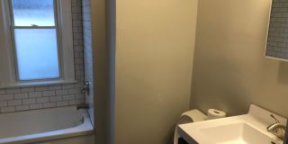 Spacious 4 Bedroom 2 Bathroom Home in Minneapolis! Gallery 8