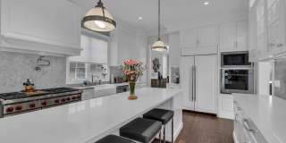 502 Brighton Avenue Gallery 18