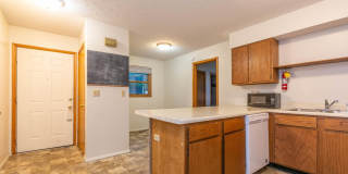 539 Henderson Crossing - Half Off Admin Fees & $350 Gift Card! Gallery 3