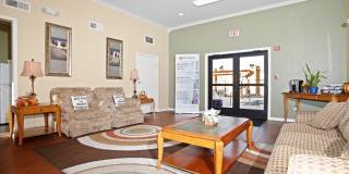Desert Willow Apartments - Affordable Gallery 18