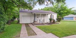 920 N Virginia Street Gallery 3