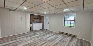 3 Bedroom 1.5  bathroom End unit Townhouse near Bethlehem Catholic High School. Gallery 30