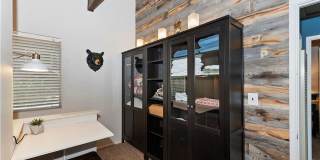 Treehouse-like atmosphere with peek-a-boo views of Lake Arrowhead Gallery 15