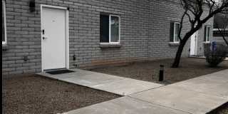 2415 N Columbus Blvd Apt 3 Gallery 1