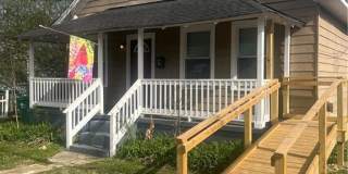 5 North Oak Avenue Gallery 1