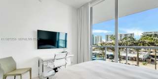 6799 Collins Ave Gallery 16