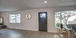 8349 E Columbus Avenue Gallery 31