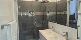 Beautiful Renovated Historical Home by Downtown SA! Gallery 31
