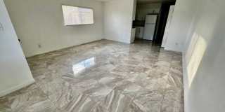 2 bedroom 1.5 bathroom First Floor Condo in Cape Coral Gallery 4