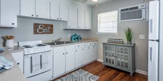 Oakview Apartments Gallery 1