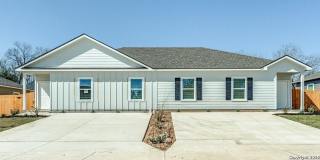 Brand-New 3-Bedroom Duplex with Modern Finishes & Private Fenced Yard in Seguin Gallery 1