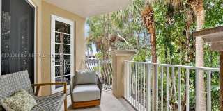 1200 Hillsboro Mile Gallery 27