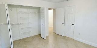 325 NE 131st St Gallery 28