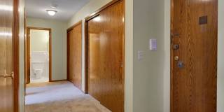 4320 36 1/2 St Gallery 17