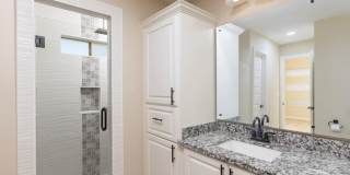 1901 W 25th 1/2 Street Gallery 9
