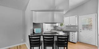 2 Bed/1 Bath Close to Buckley Space Force Gallery 12