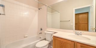 single story / 3 car garage / 3 bedrooms / 3 baths Gallery 27